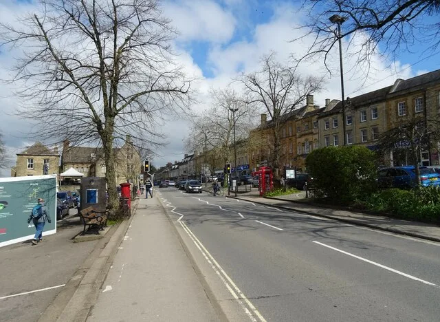 Market Place in Chipping Norton on an ordinary day, the wide A44 street lined with stone shopfronts